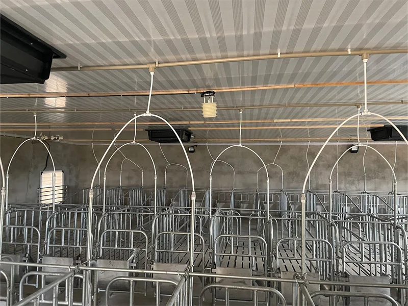 Pig farm LoRa environmental monitoring architecture