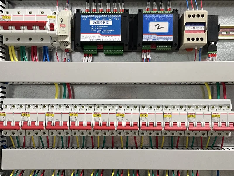Y951 internal wiring detail
